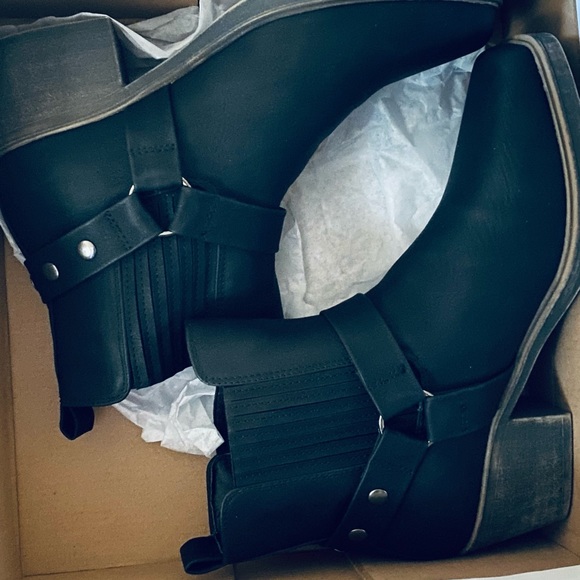 Western Boots - Picture 5 of 5